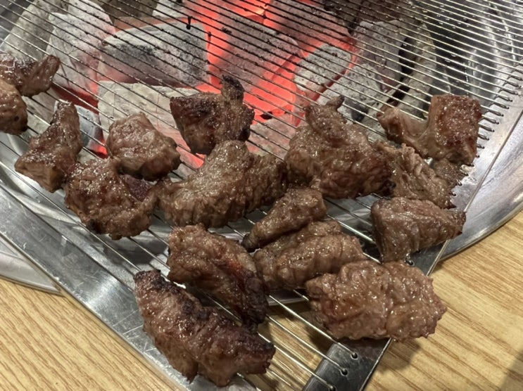  참숯 소갈비 - 생소갈비가 맛있는 집. 고깃집 찾는다면 서현역 근처 '소갈비살맛소'