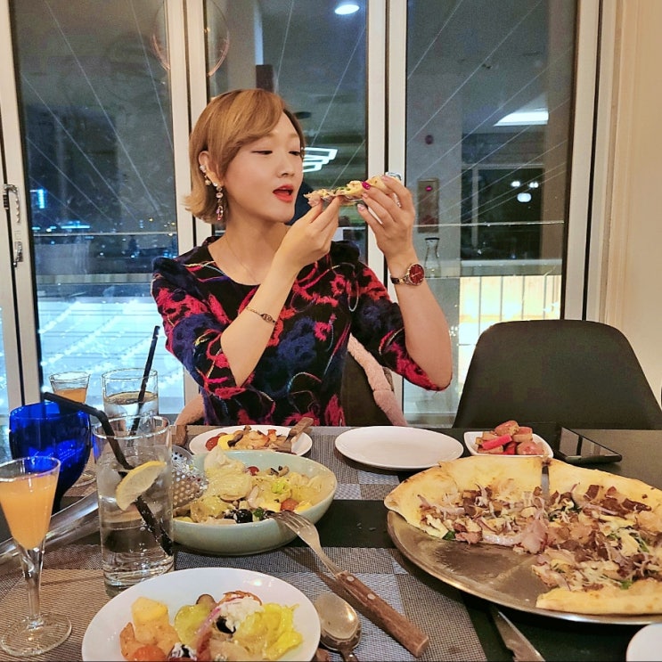  성북동 한스갤러리 레스토랑 카페 북악스카이웨이 데이트 주차가능