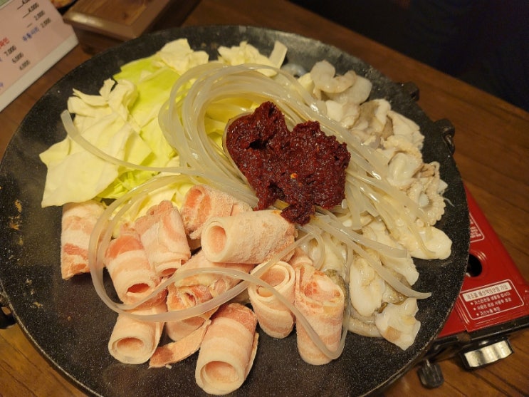  군포역 당동 역전시장 쭈꾸미 맛집 쭈삼이네 with. 육전, 삼겹살, 새우