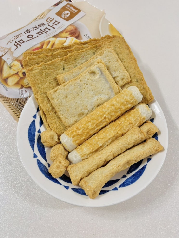  노브랜드 더쫄깃한 모둠어묵 : 치열한 오뎅탕 업계에 가격으로 승부한다