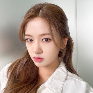 IVE Yujin Phone Wallpaper: 1theK Official Twitter Photos