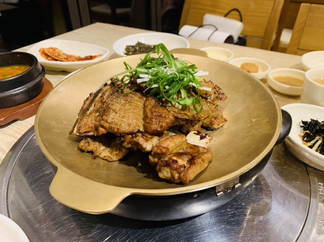  상무지구 갈비 맛집 황솔촌, 모임장소로 제격이죠!