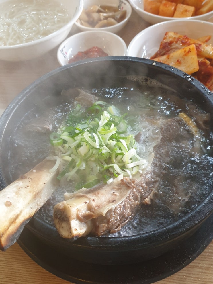  동남집, 추운 겨울에 먹으면 더욱 맛있는 왕갈비탕 맛집