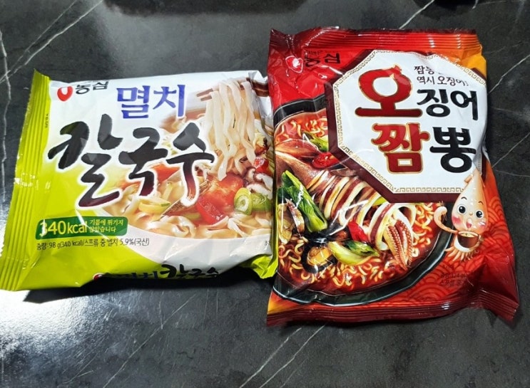  멸치칼국수 + 오징어짬뽕