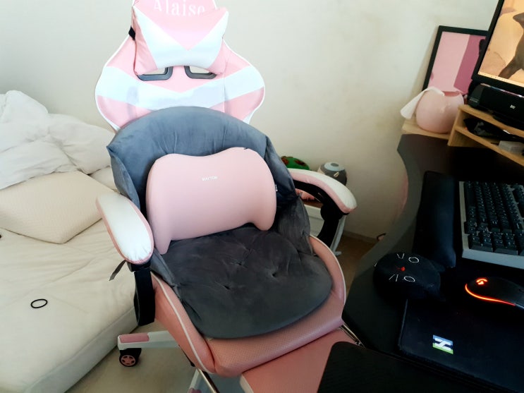  등받이쿠션 오래 앉아 있어도 허리가 편해