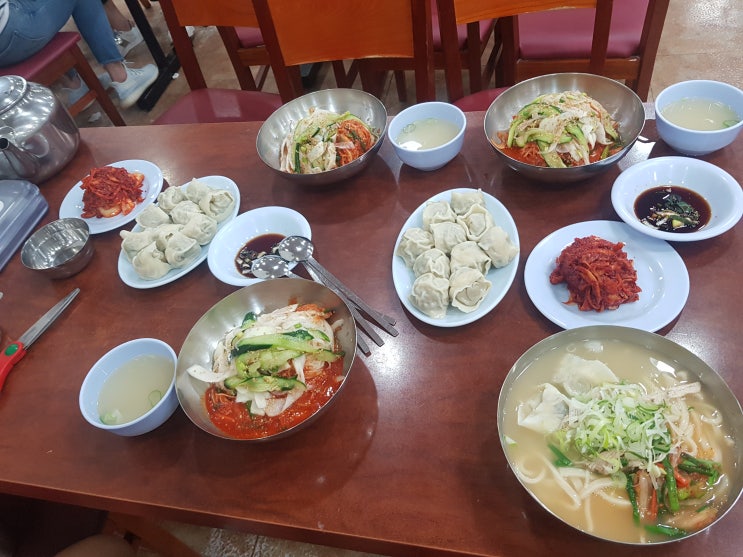  (구 여의도 백화점) 비빔국수 & 닭칼국수 진주집