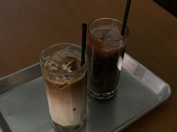 마산 합성동 커피 맛집, 노타이틀 커피집 카페 :)