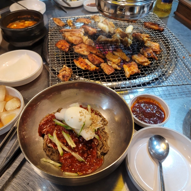  [고색역 맛집] 반주하기 좋은 숯불닭갈비 냉면 주먹밥 맛집 '한가네숯불닭갈비' 고색점