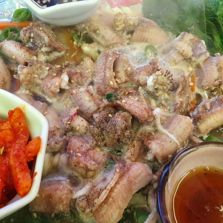  [먹거리 리뷰] 부산 남포동 자갈치시장 장어구이꼼장어 부영집 꼼장어깻잎덮개찜 먹어본 후기