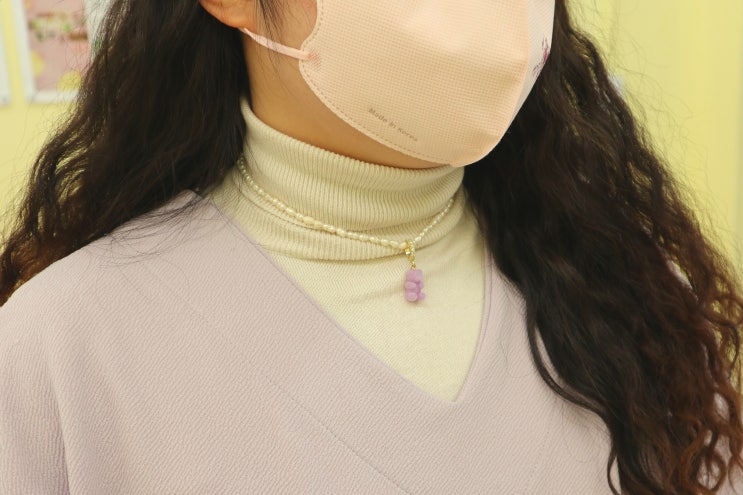  유니크 악세서리로 좋은 벨벳 하리보 진주 목걸이