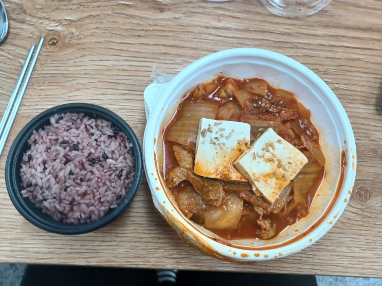  회기역 배달 한식 맛집 혼밥대왕 후기