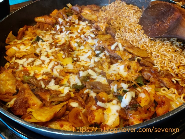  안산선부동 유가네닭갈비  점심먹방 닭갈비에 볶음밥은 국룰이죠