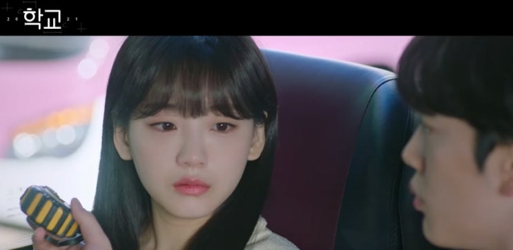  [MV] 솔라 _ 겨울꽃 [뮤비/가사/듣기]