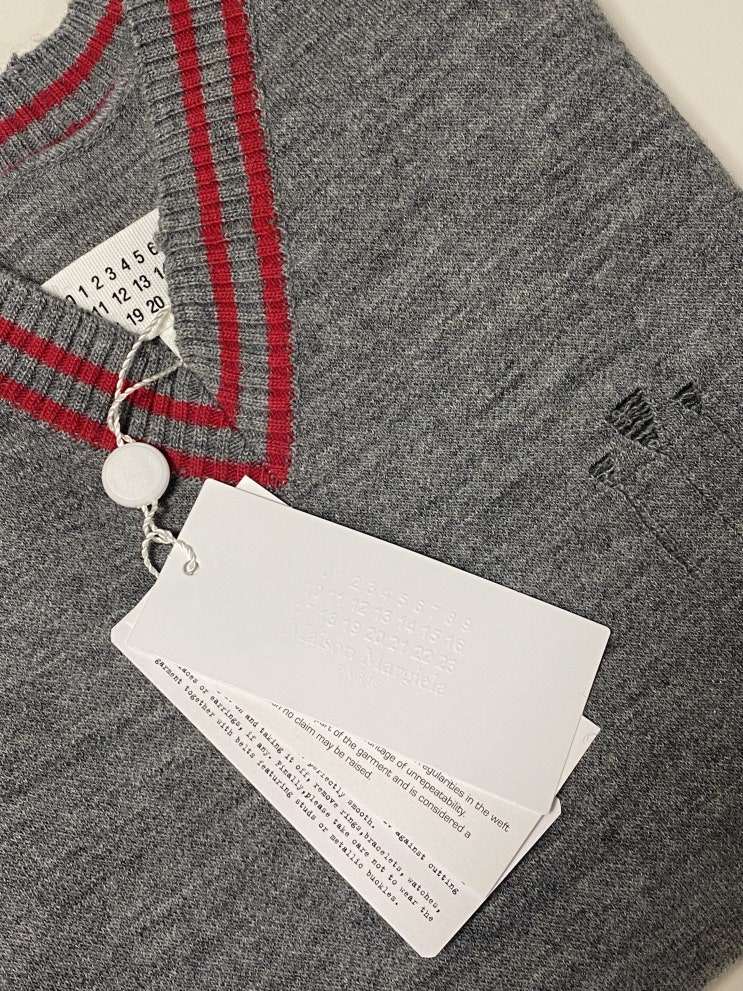  마르지엘라(Martin Margiela) 20SS 10번 라인 데미지 니트 베스트 Review / 조끼 / VEST