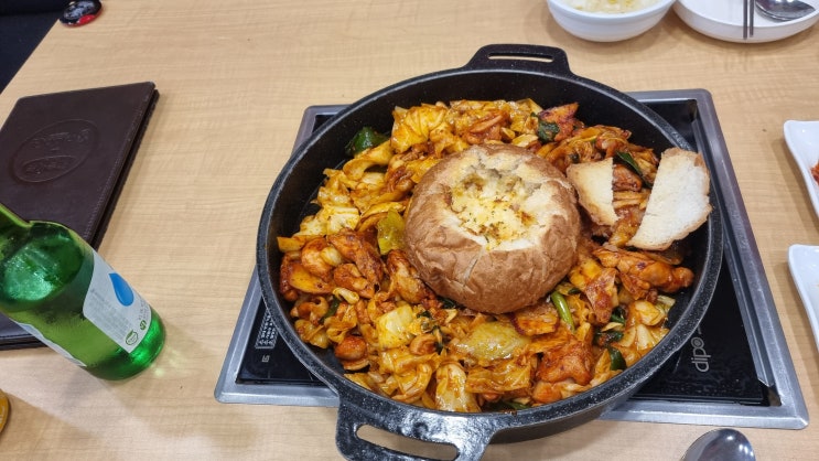  [박가 부대] 부대찌개집인데 닭갈비 먹음 feat.원할머니보쌈