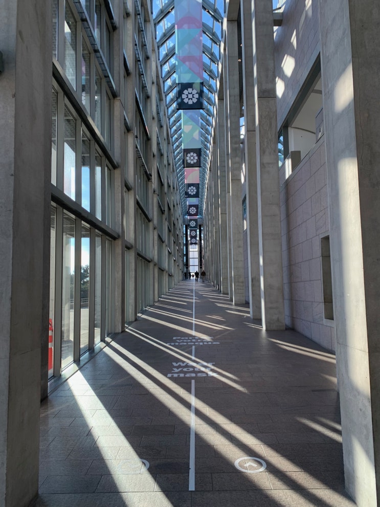 미국 유학생의 4박5일 캐나다 여행 (25) 캐나다 수도 오타와, 캐나다 국립 미술관 The National Gallery of Canada 입장하기 미국 유학생의 4박5일 캐나다 여행 (25) 캐나다 수도 오타와, 캐나다 국립 미술관 The National Gallery of Canada 입장하기