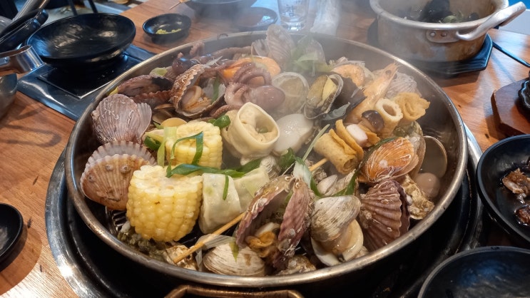 복현오거리 근처 조개찜 먹으러 밤바다로 갔네요~