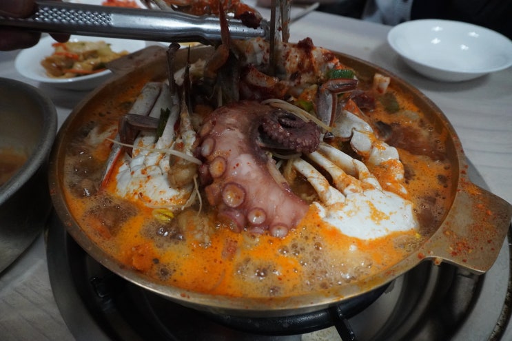  수원 간장게장 꽃게탕 푸짐한 세트 수모임