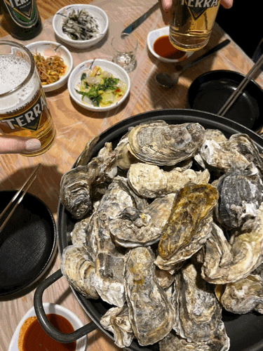  서면 영광도서 술집 :: 싱싱한 석화찜과 먹태 안주맛집 소주집현이 혼술가능