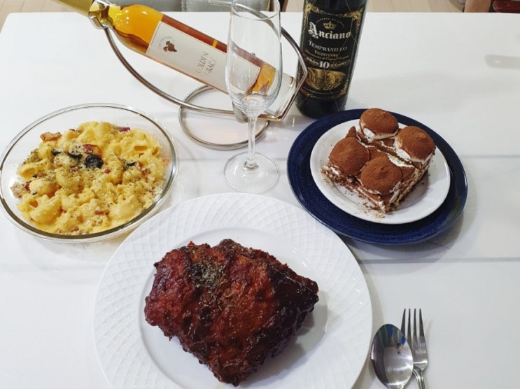 크리스마스는 코스트코 홈파티 푸드와 함께 : 포크립 맥앤치즈 이탈리안 티라미수 코스트코 쇼핑 크리스마스는 코스트코 홈파티 푸드와 함께 : 포크립 맥앤치즈 이탈리안 티라미수 코스트코 쇼핑