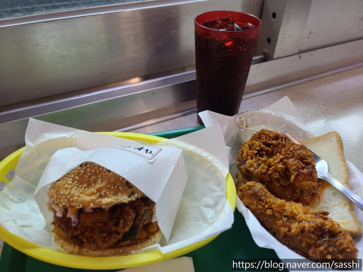  롸카두들 내쉬빌 핫치킨 버거 맛집 압구정과 성수점 모두 맛집