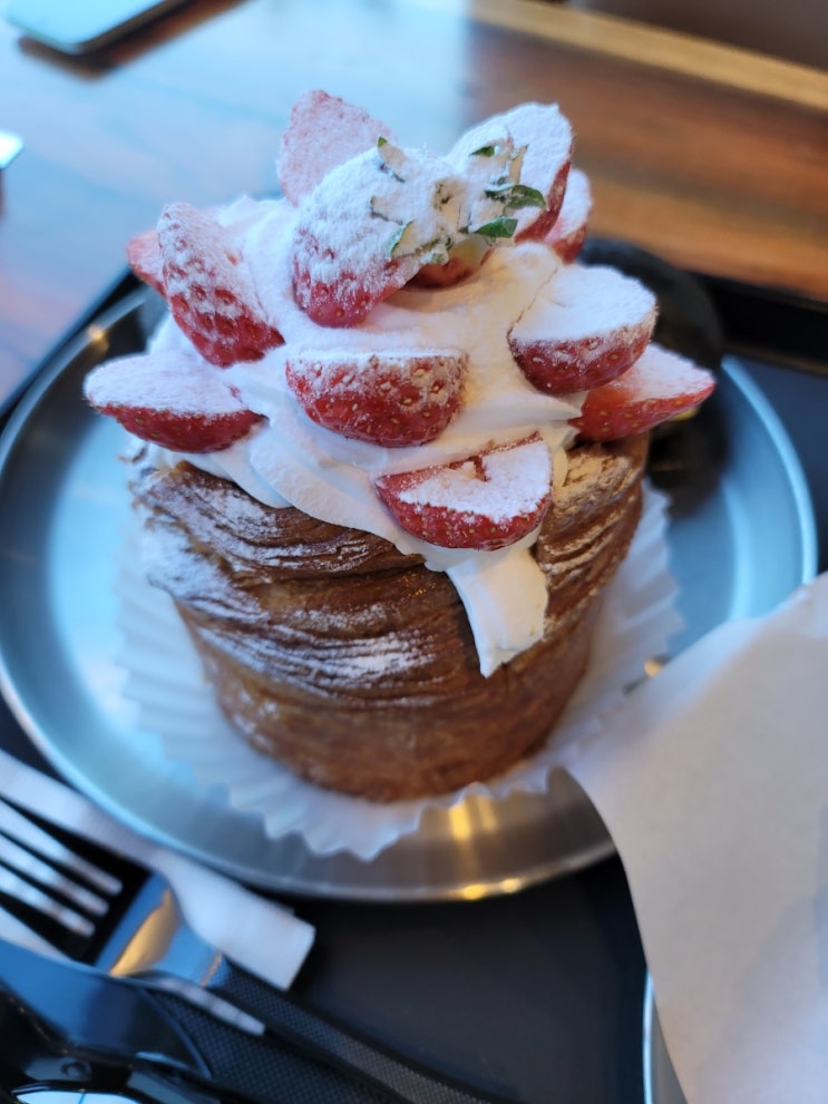  연탄식빵과 생크림 몰블랑이 맛있는 양평 구름정원제빵소
