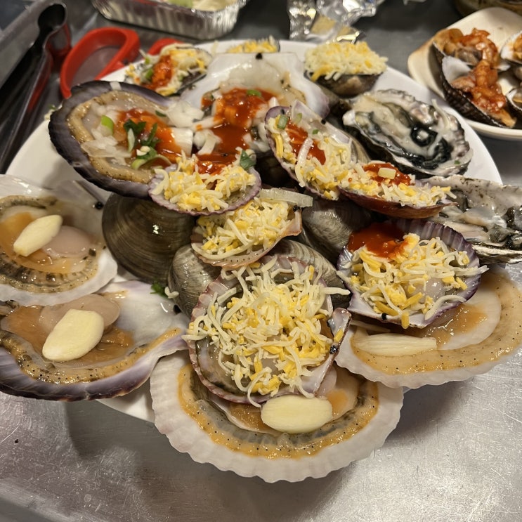  신촌 조개구이 맛집 _ 지오짱 : Since 1997, 푸짐함의 끝판왕. 을왕리 갈 필요가 없네요.