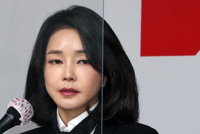 박근혜 복권사면 대박, 김건희 사과하면 쪽박