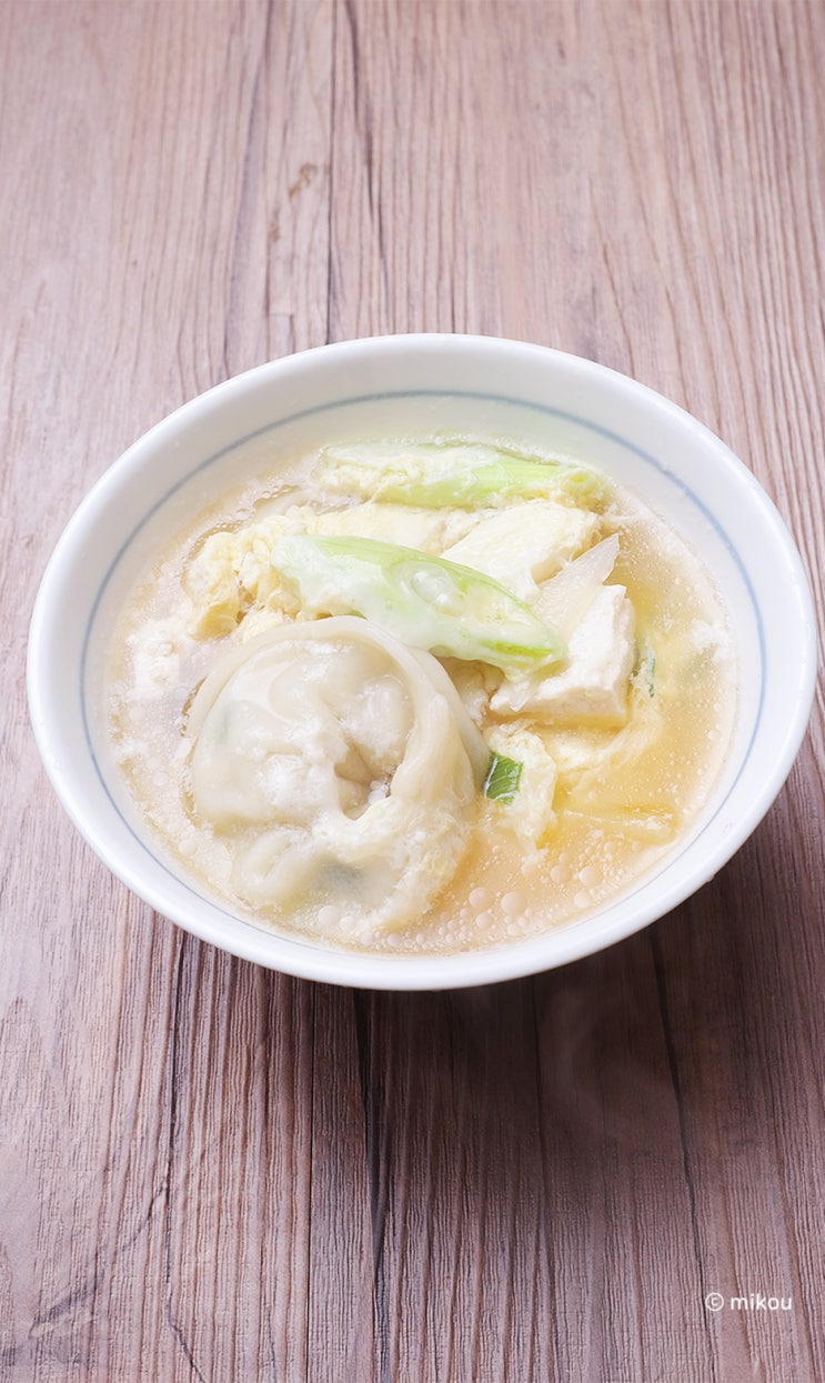  고기만두 추천 맛있는만두로 만둣국 끓이는법