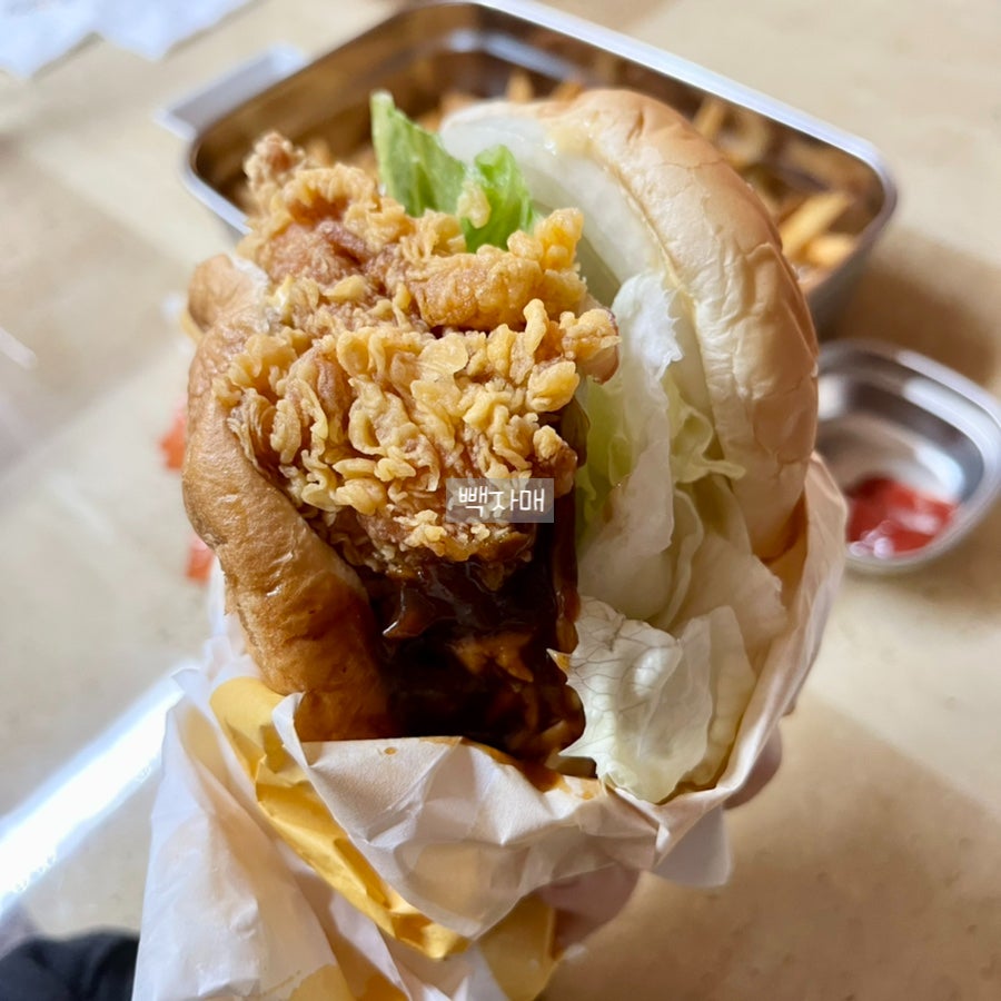 맘스터치 울산화봉동점 사진 5