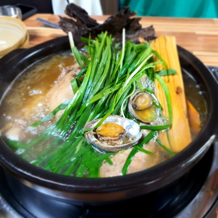  지천역 보양식 토종닭으로 만든 옻닭 맛집 지천식당