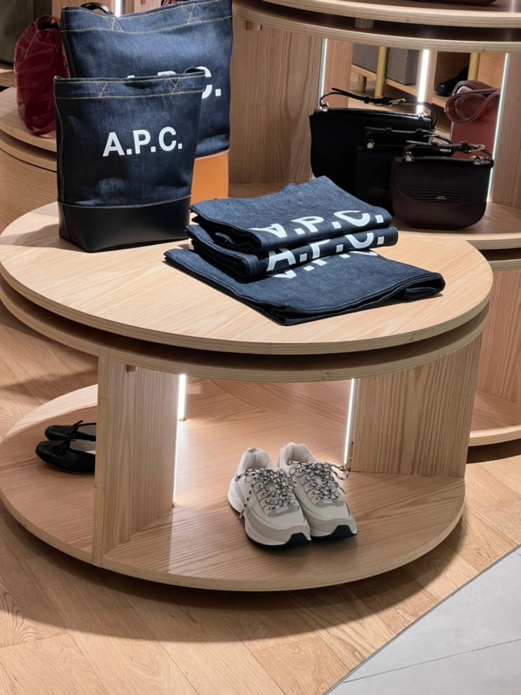 A.P.C 아페쎄 가방 파우치 압구정현백 구입기