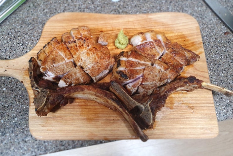 돈마호크 맛있게 굽기 오븐 후라이팬 둘 다 구워본 후기 돈마호크 맛있게 굽기 오븐 후라이팬 둘 다 구워본 후기