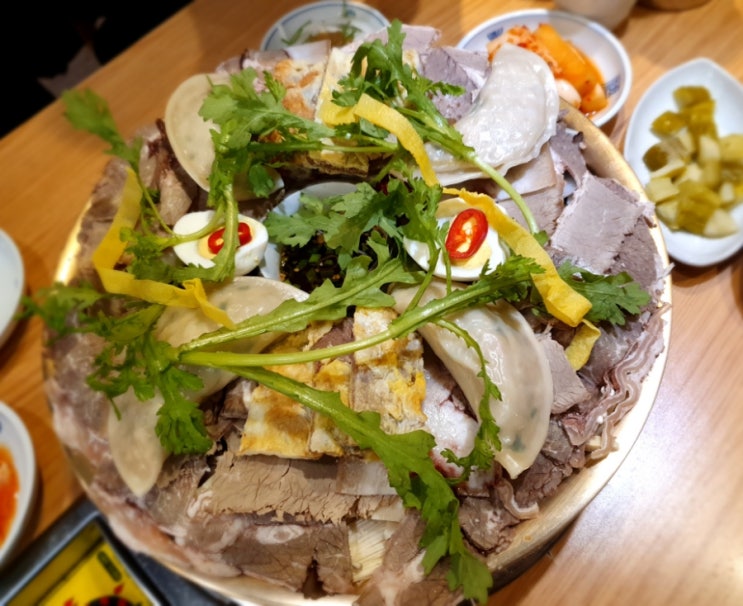  깔끔하고 단백한 맛이 일품인 어복쟁반 신논현역 평가옥 반포점