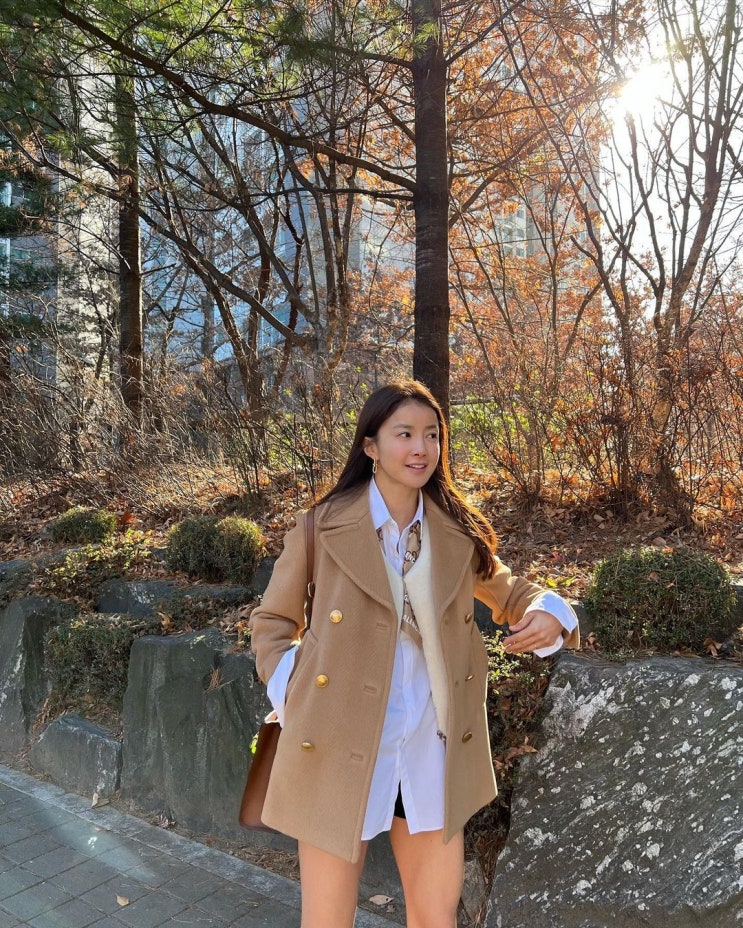 '사업가' 이시영 인스타, 추운 날씨에 과감한 하의실종 패션에 시선 집중 '사업가' 이시영 인스타, 추운 날씨에 과감한 하의실종 패션에 시선 집중