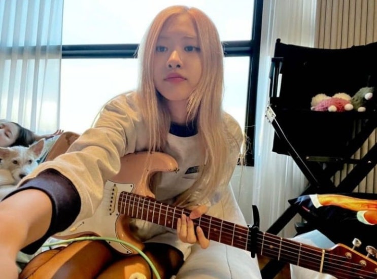 블랙핑크 로제, 노을이 지는 배경에 예쁜 비주얼+감미로운 음색=영화 같은 분위기 블랙핑크 로제, 노을이 지는 배경에 예쁜 비주얼+감미로운 음색=영화 같은 분위기