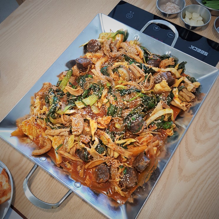  < 충주 맛집 > 충주 국밥 맛집,  착한 국밥의  순대곱창볶음
