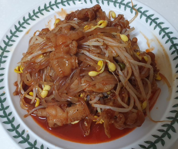  무뼈닭발 맛있게 먹는 방법 그리고 칼로리와 효능까지