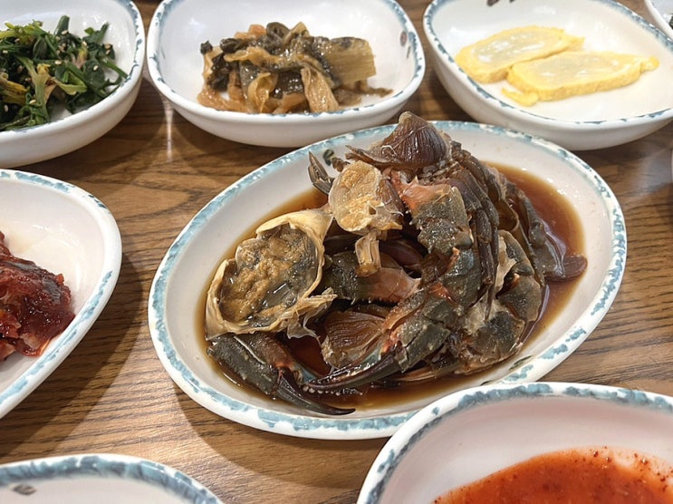  점심으로 먹기 좋은 지산동 게장 백반집 <동원 게장>