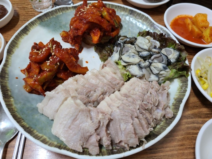  서울 종로 3가 보쌈 거리 굴보쌈 맛집 : 삼해집