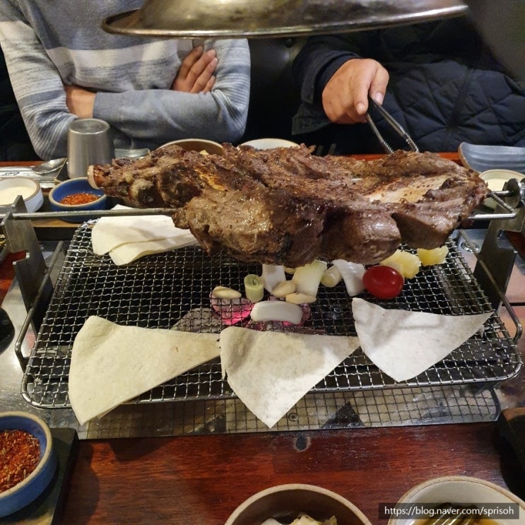 창원 상남동에서 만난 전통 몽골식 양다리 통구이 맛집[게르 창원본점]