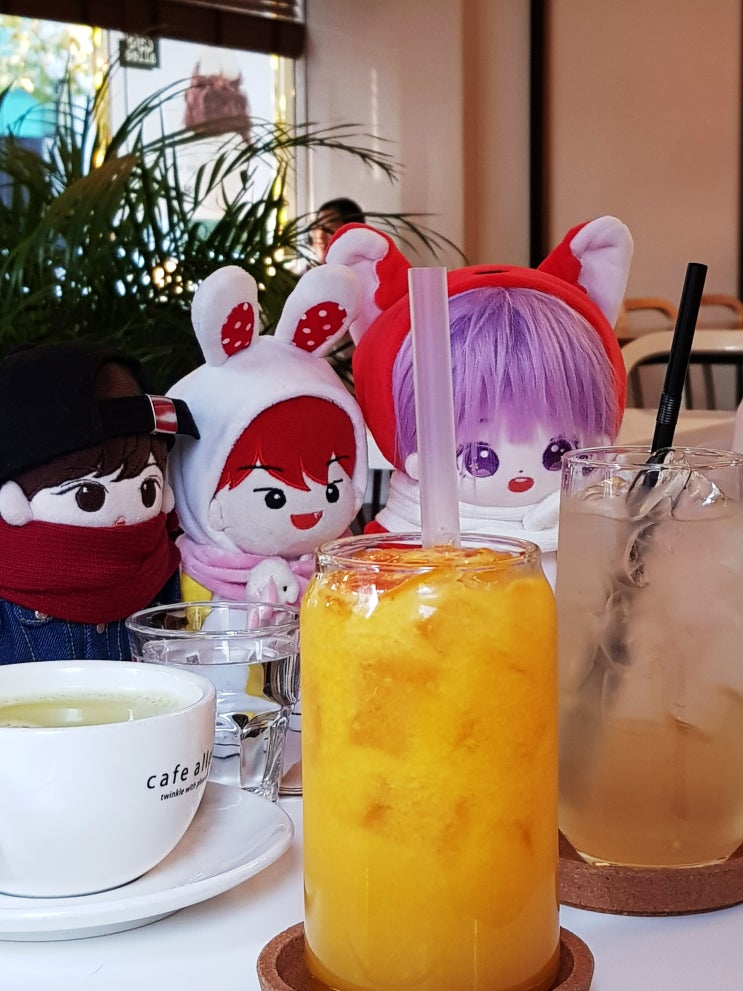 마포구 동교동 <카페엘리>에서 따뜻한 수다수다! 마포구 동교동 <카페엘리>에서 따뜻한 수다수다!