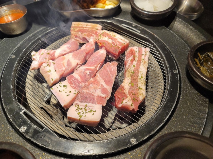  군포 산본역 고기 맛집 "원조부안집" 숙성삼겹살, 돼지껍데기, 쫀득살