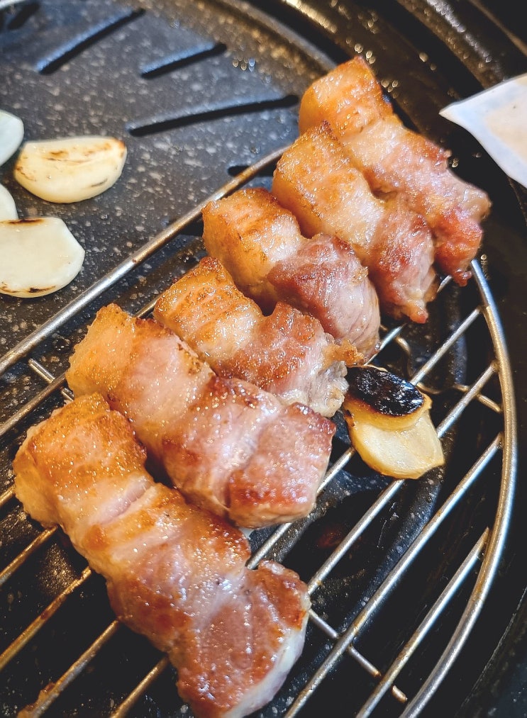  상현역 맛집 찾을땐 구워주는 광교 고기집 진짜돼지