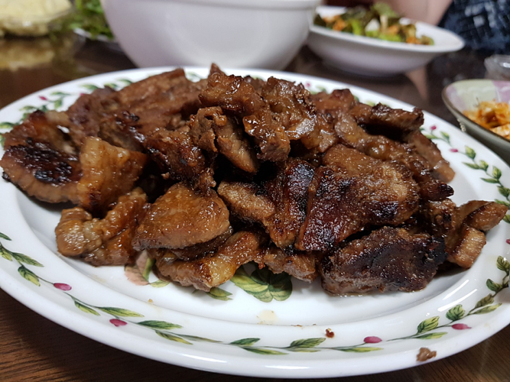 수제돼지갈비 집에서 맛있게 먹자 '오롯 돼지갈비 양념목살'