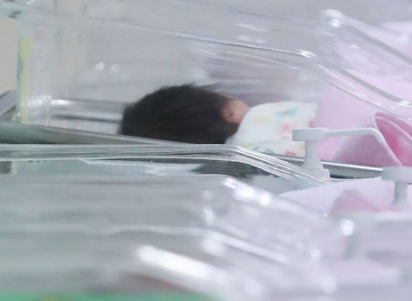 내년 출생 아동에 200만원 '첫만남이용권' 지급 내년 출생 아동에 200만원 '첫만남이용권' 지급