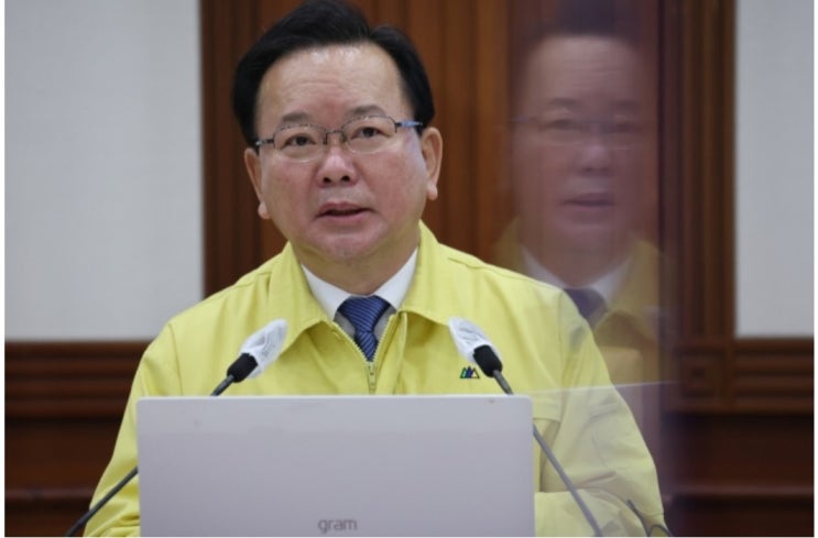  백화점, 대형마트 백신패스 의무화!