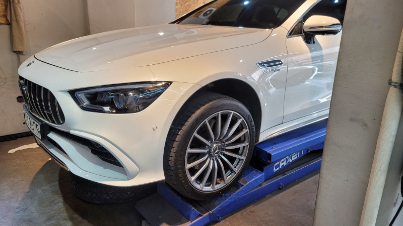 서울 광진구 / 로즈골드 캘리퍼도색 / 벤츠 AMG GT43