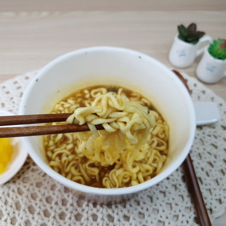 농심 카구리 맵칼한 카레 컵라면 인기 있는 이유가 있네 농심 카구리 맵칼한 카레 컵라면 인기 있는 이유가 있네