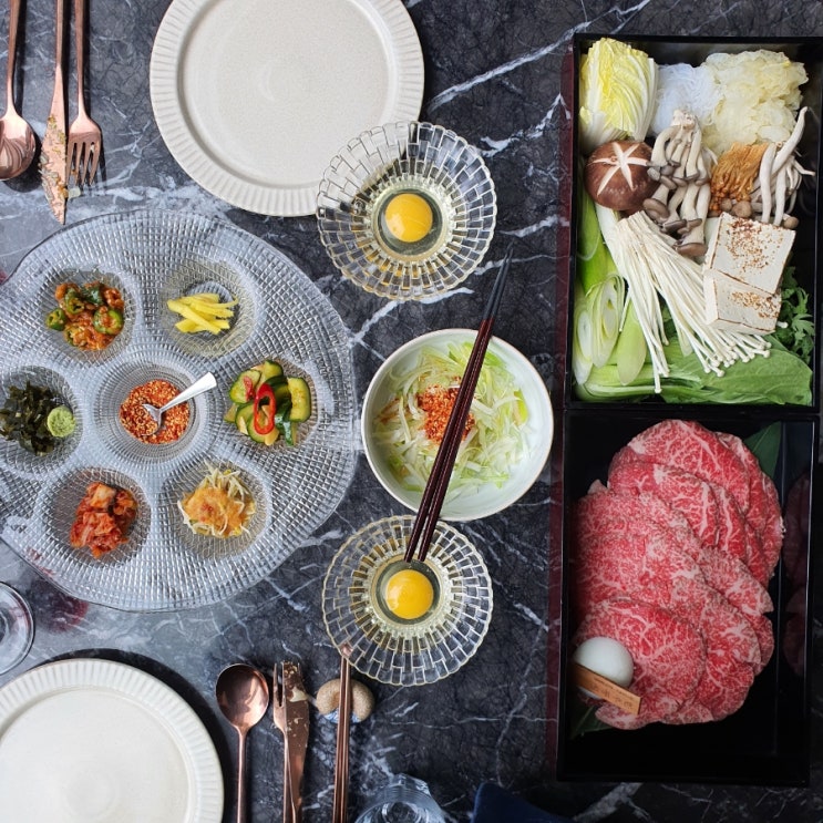  압구정 로데오역 맛집 | 한우 스키야키 런치코스 "도쿄등심" 압구정 데이트
